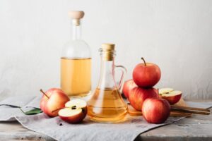 Table with apple cider vinegar